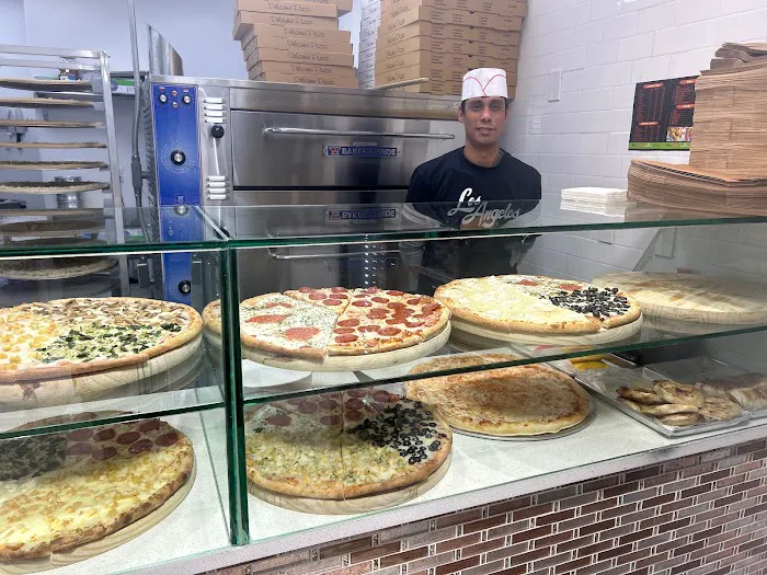 Lexington Famous Pizza Picture 7