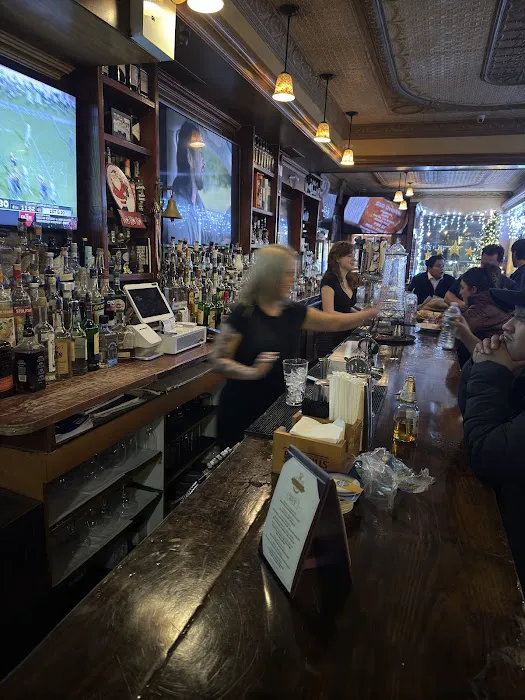 Hudson Yards Tavern Picture 7