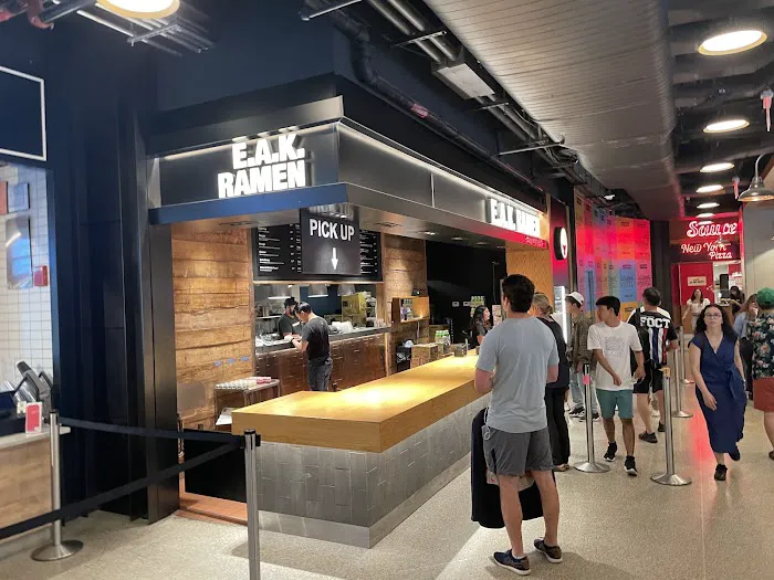 E.A.K. RAMEN by MACHIDA SHOTEN Moynihan Train Hall Picture 1