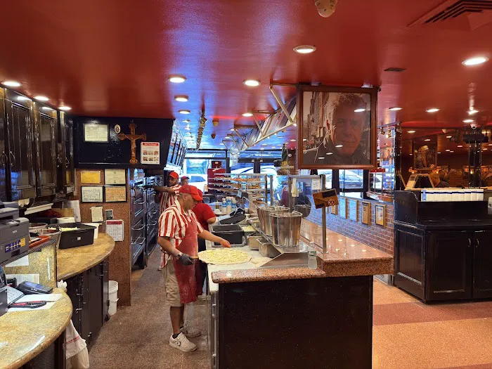 NY Pizza Suprema Picture 9