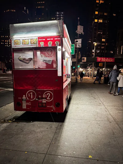 Pasha's Halal Food (cart) Picture 8