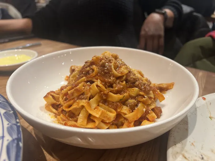 La Pizza & La Pasta Picture 4