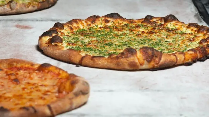Stretch Pizza Picture 2