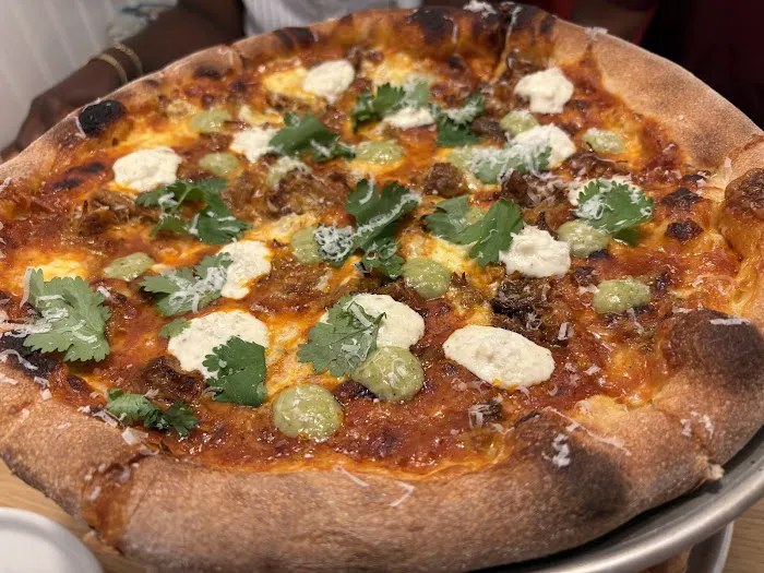 Stretch Pizza Picture 3