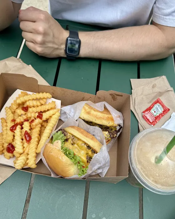 Shake Shack Madison Square Park Picture 3