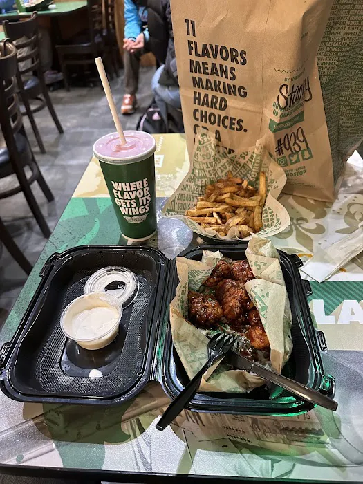 Wingstop Picture 9