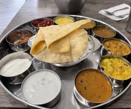 SARAVANAA BHAVAN