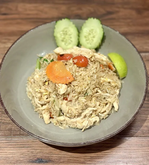 Little Basil Thai Picture 8