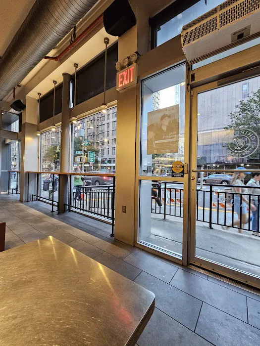 Chipotle Mexican Grill Picture 4