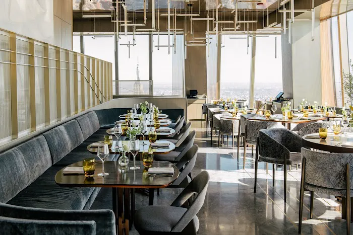 Peak with Priceless Restaurant & Bar Picture 1