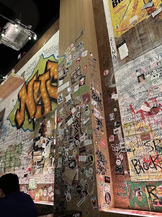 Burger Joint Picture 2
