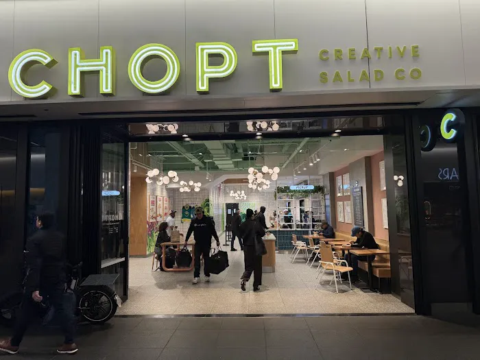 Chopt Creative Salad Co. Picture 1