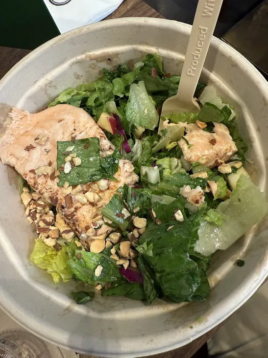 Chopt Creative Salad Co. Picture 5