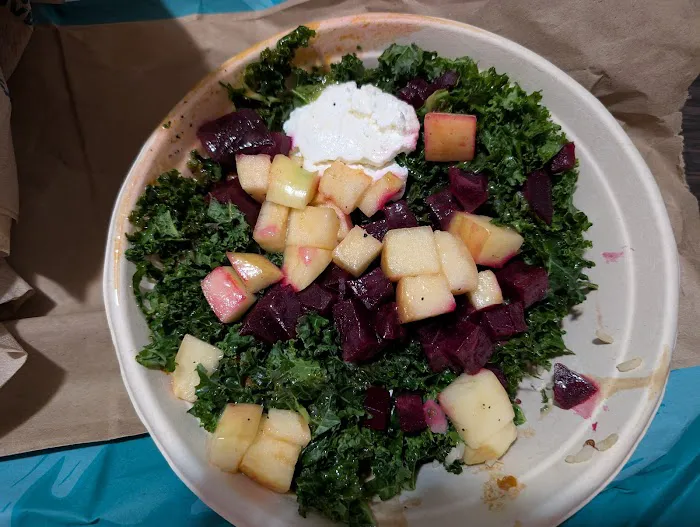 Chopt Creative Salad Co. Picture 2