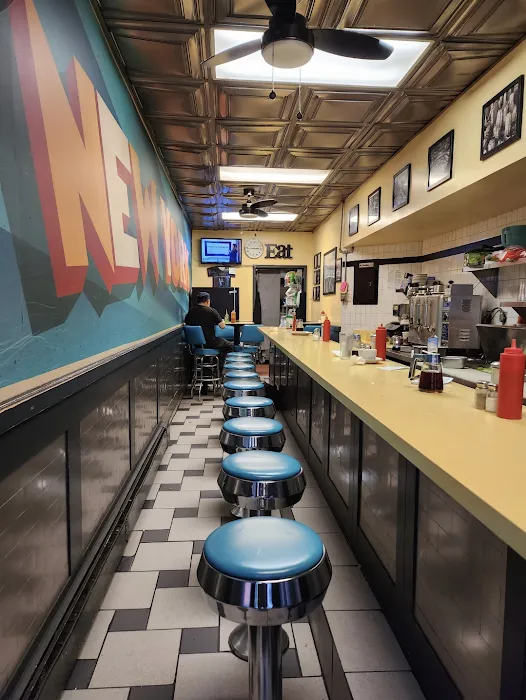 Johny's Luncheonette Picture 6