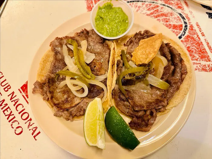 Tacombi Picture 2