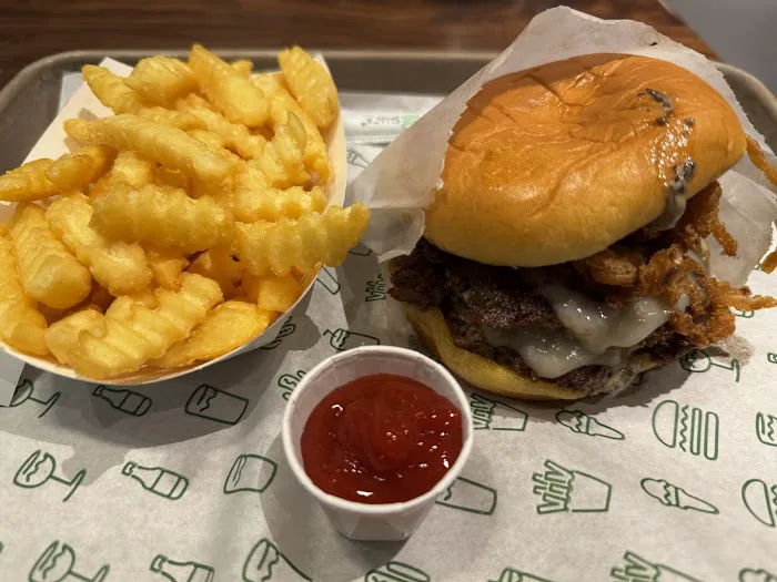 Shake Shack Hudson Yards Picture 2