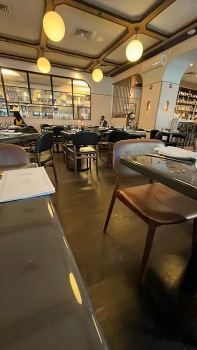 Mark's Off Madison Picture 6