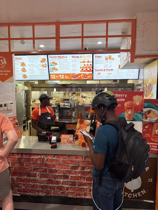 Popeyes Louisiana Kitchen Picture 1