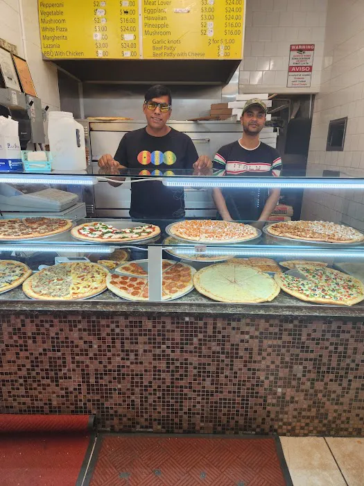 Rony's Fresh Pizza Picture 10