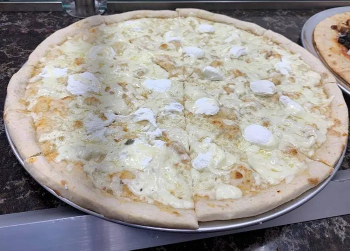 Rony's Fresh Pizza Picture 7