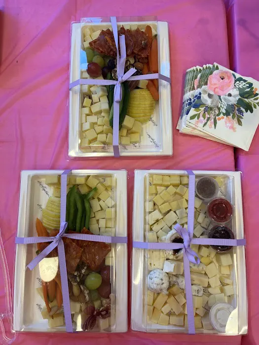 HappyBoards Cheese & Charcuterie Picture 4