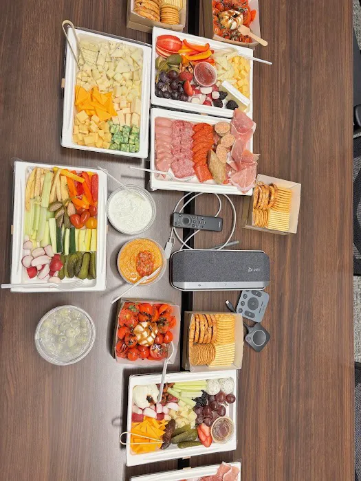 HappyBoards Cheese & Charcuterie Picture 2