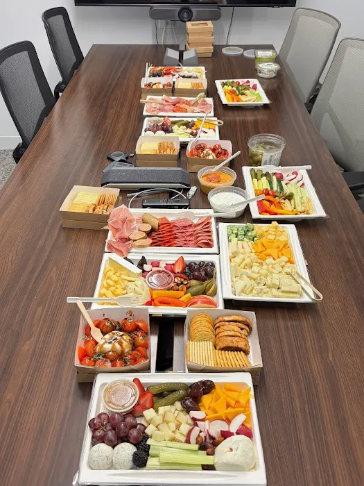 HappyBoards Cheese & Charcuterie Picture 1