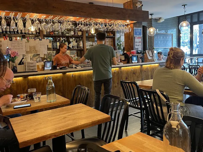 Zoob Zib Thai Authentic Noodle Bar Picture 4