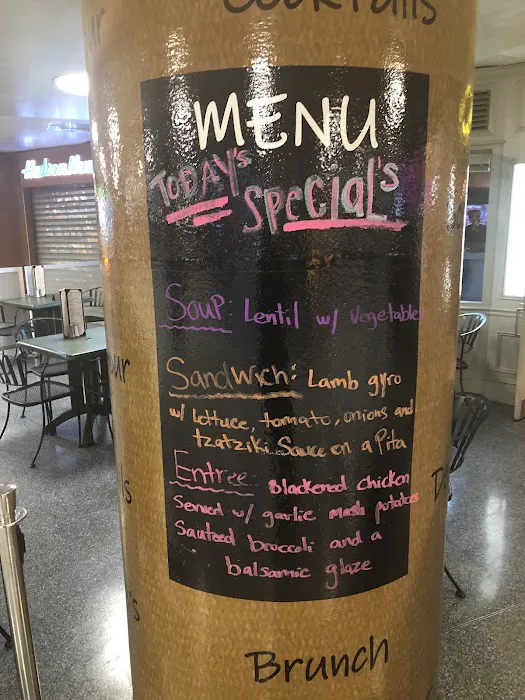 Club Bar & Grill Picture 4