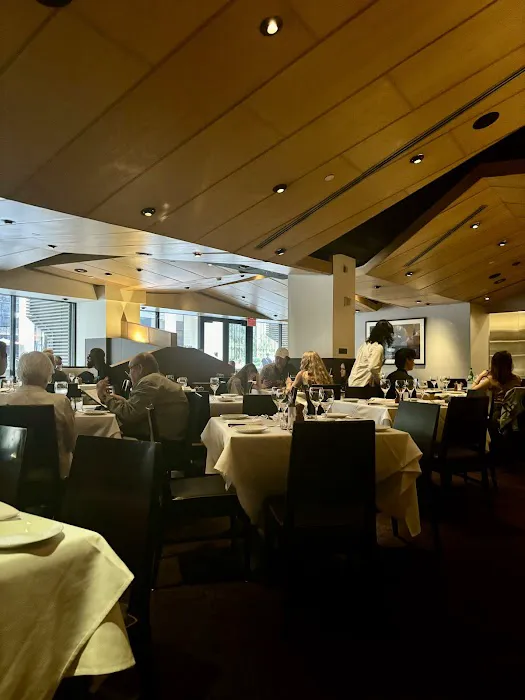 Nick + Stef's Steakhouse Picture 8