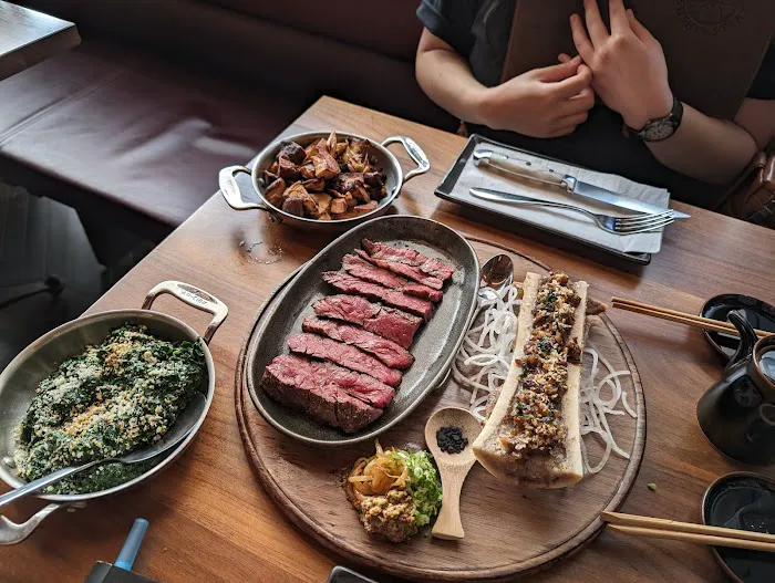 Blue Ribbon Sushi & Steak Picture 4
