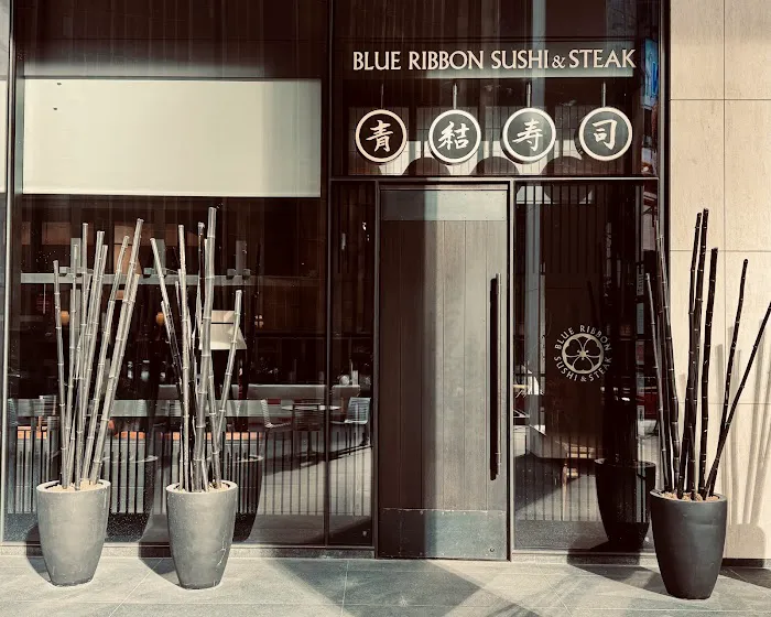 Blue Ribbon Sushi & Steak Picture 3