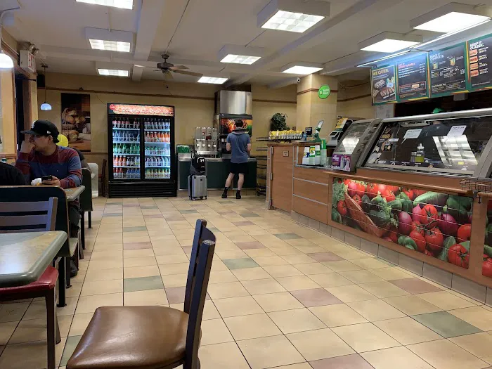 Subway Picture 5