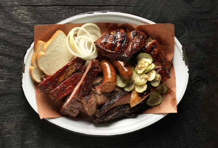 Hill Country Barbecue Market Picture 9