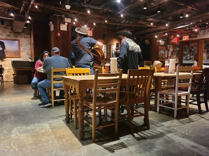 Hill Country Barbecue Market Picture 8