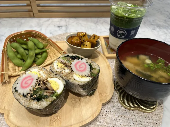 Tokuyamatcha & Onigirazu Bar Picture 3