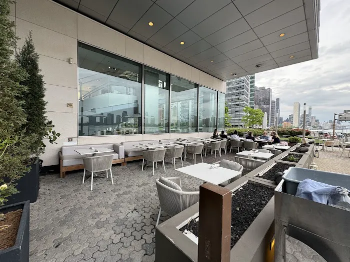 Riverpark Picture 3