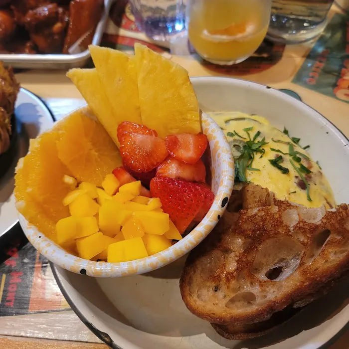 The Grey Dog—Flatiron Picture 3