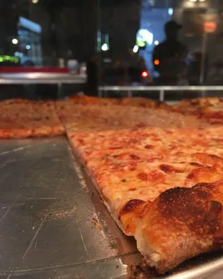 Vito's Slices and Ices Picture 2
