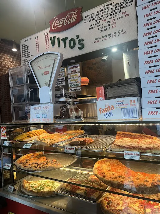 Vito's Slices and Ices Picture 8