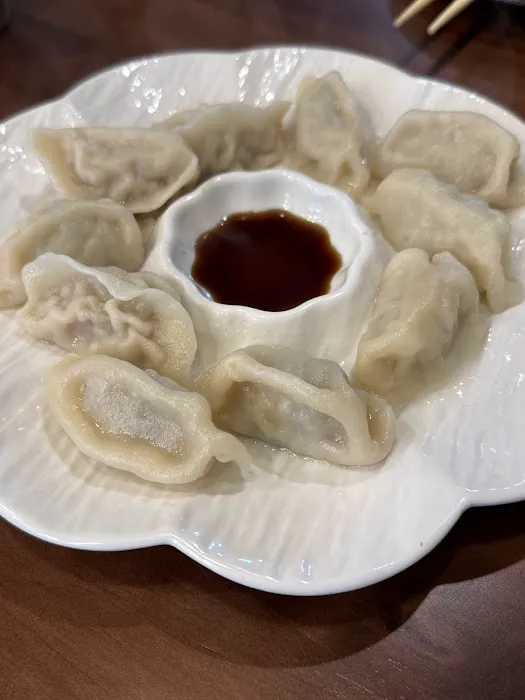 DONGBEI Restaurant & Bar东北餐厅&酒吧 Picture 6