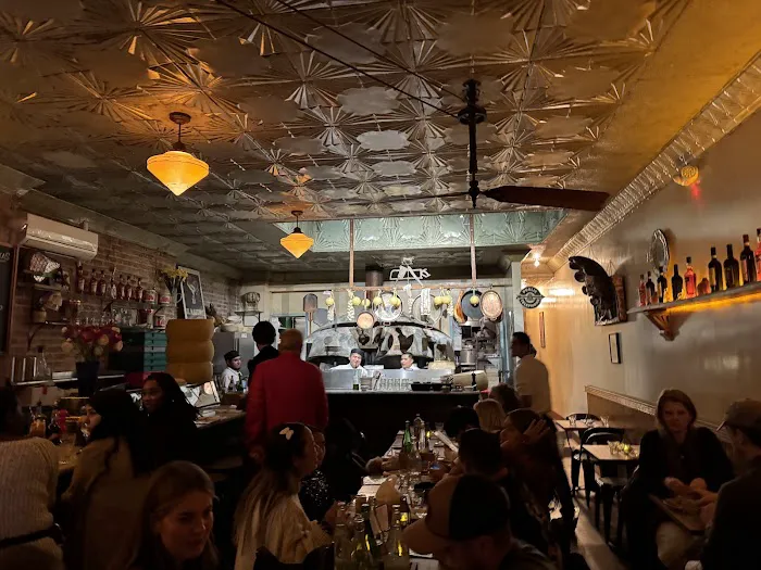 Tavola Hells Kitchen Picture 8