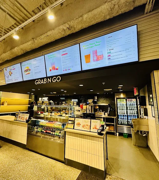 Shake Shack - Penn Station Picture 2