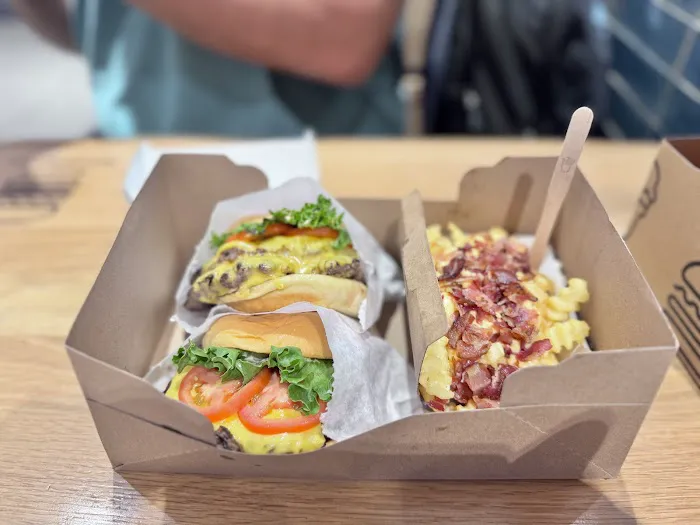 Shake Shack - Penn Station Picture 3