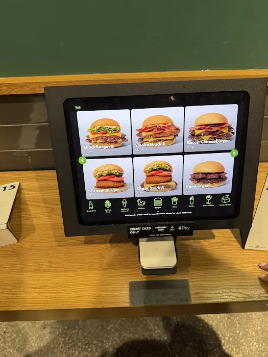 Shake Shack - Penn Station Picture 6