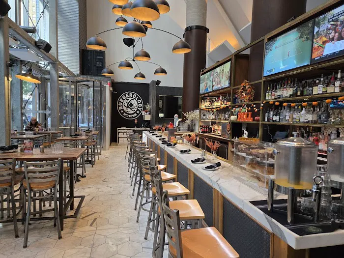 Burgerology Midtown Picture 5
