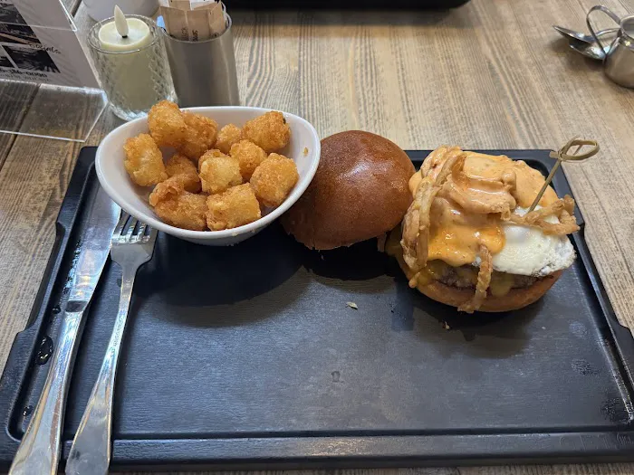 Burgerology Midtown Picture 1