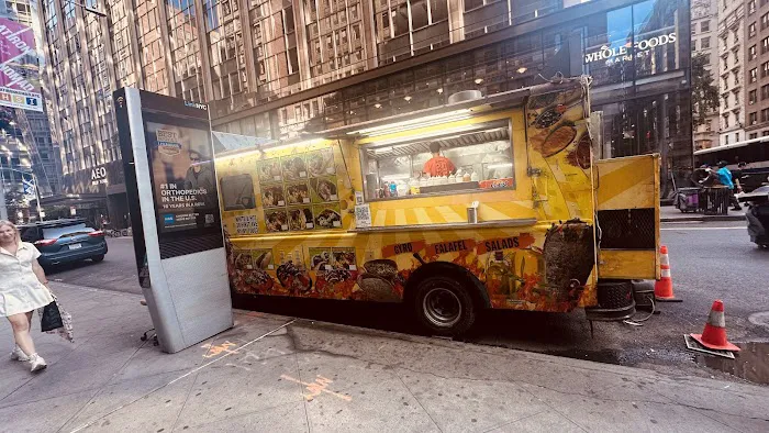 WHITE & HOT Halal Food Truck Picture 2