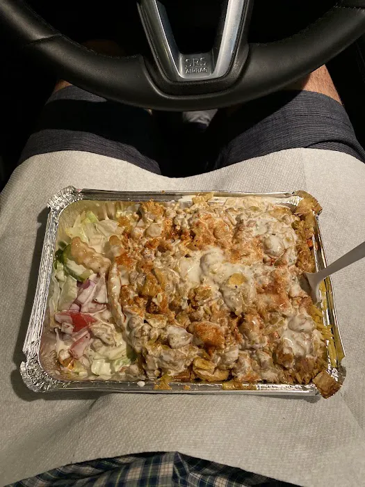 WHITE & HOT Halal Food Truck Picture 8